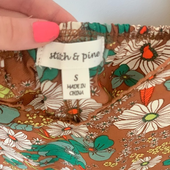 Stitch and pine women’s long sleeveless floral dress - Picture 3 of 3